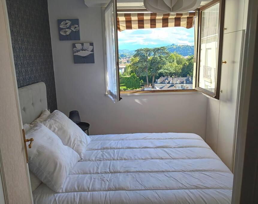 Apartamento Pau Centre Vue Sur Les Pyrenees Pour 2 Nuits Au Minimum Exterior foto
